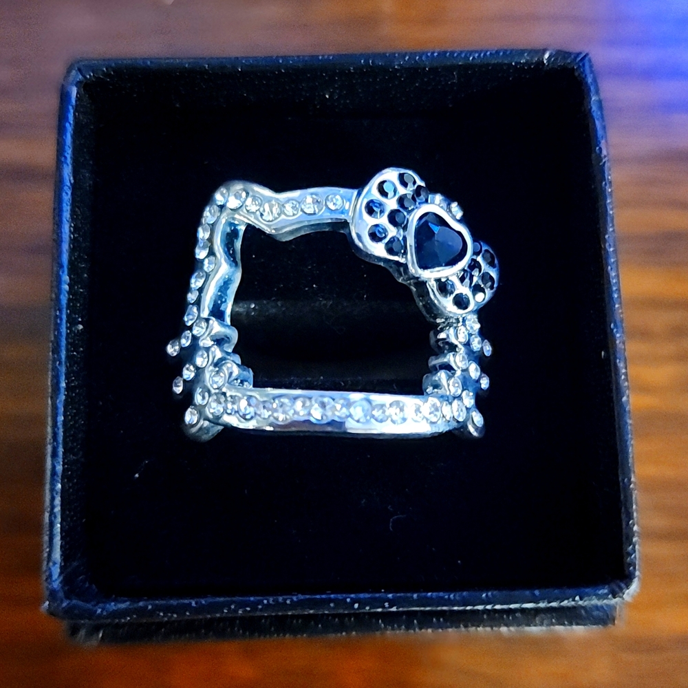 Hello Kitty Sanrio Ring - BNIB